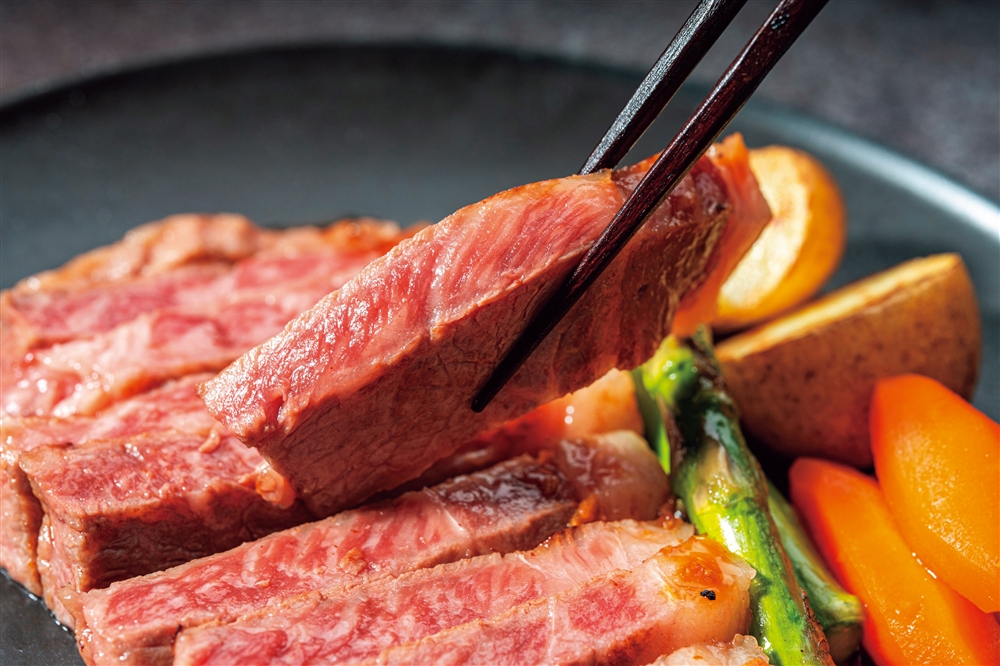 飛騨牛ロースステーキ