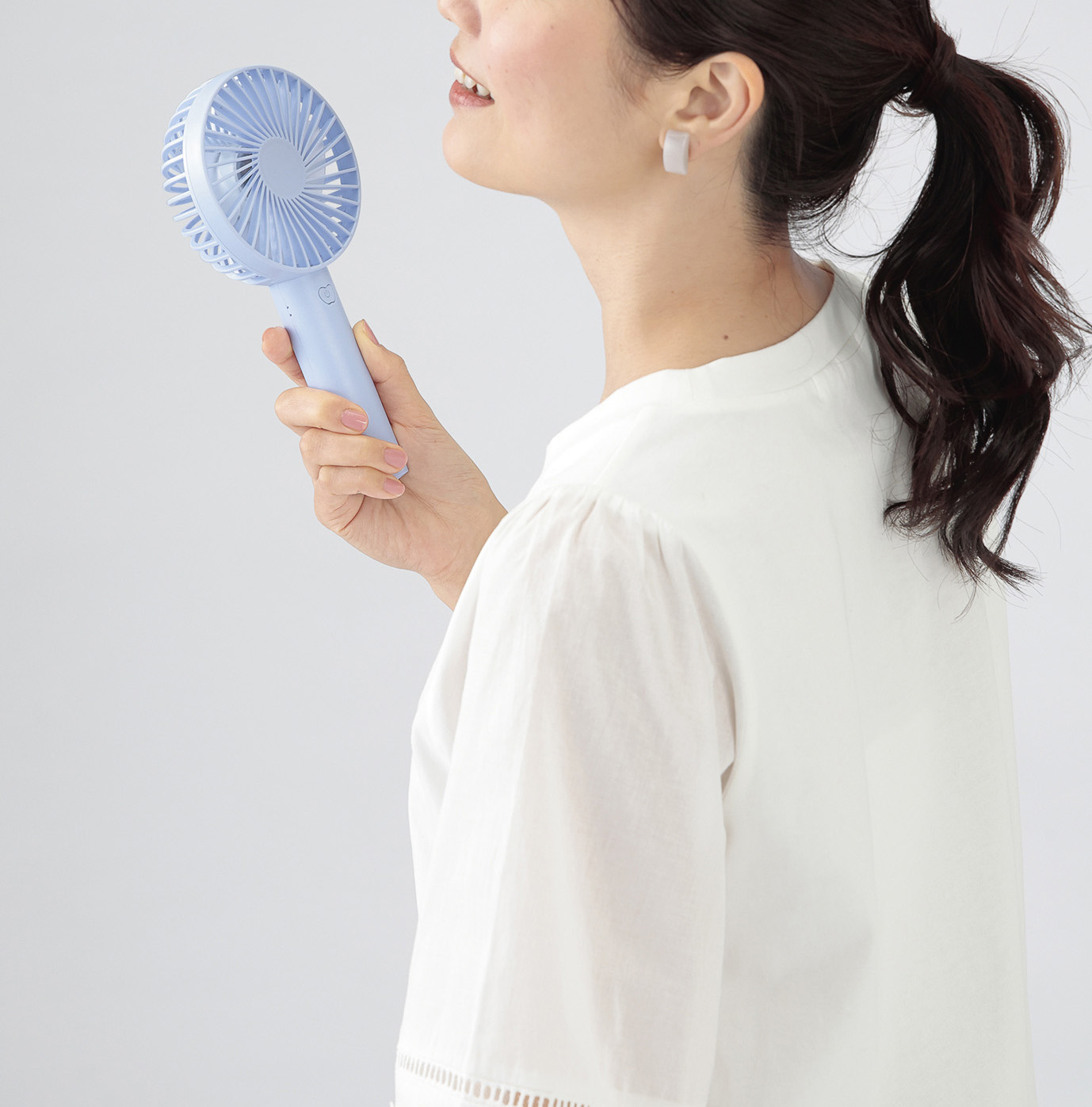 オル／USB充電式ハンディファン　ライトブルー