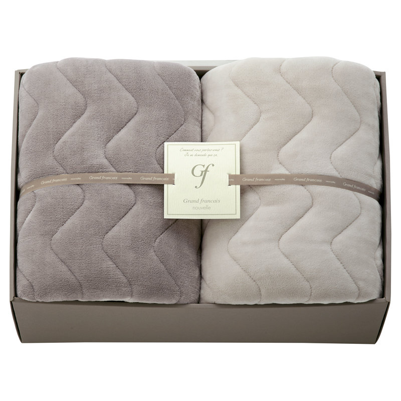 グランフランセヌーベル 吸湿発熱綿入りハイソフトタッチ敷パット2P